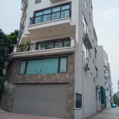 CƠ HỘI VÀNG ,NHÀ DÂN XÂY ĐẸP GIANG BIÊN -HAI MẶT THOÁNG-GIÁ CỰC MỀM