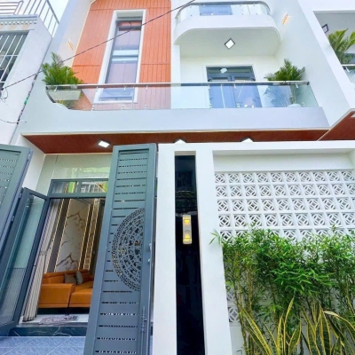 NHÀ GÓC 2 MẶT THOÁNG, CẠNH PHÚ MỸ HƯNG, NGANG 7.3M, 3 TẦNG, CHỈ 7.09 TỶ