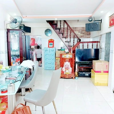 Bán Nhà Gần Công An Quận 6 Hậu Giang, P11, Quận 6, 61m2, 2 Tầng, 3 PN, Chỉ 3 Tỷ 300 Triệu