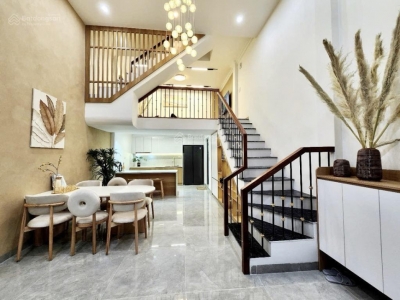 Bán nhà Hoàng Liệt - 45m2 - nhà đẹp - ở luôn - ngõ to - gần phố - giá 7.59 tỷ - SĐCC