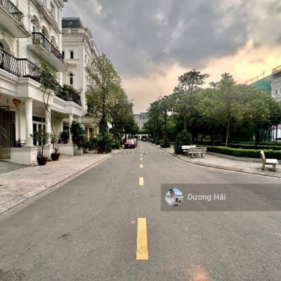 Bán nhà Liền Kề Lô Góc Dịch Vọng Hậu Cầu Giấy - 100m 6 Tầng - View Vườn Hoa KDVP