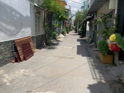 Nhà trung tâm, hẻm xe hơi, pháp lý sạch, giá quá yêu cho vị trí không có căn thứ 2!