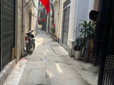 Nhà Giải Phóng - Phương Liệt - 37m2, 4T - 6.93 tỷ(CTL) - Lô góc-  20m ra Giải Phóng - Cạnh ĐH Kinh Tế Quốc Dân.