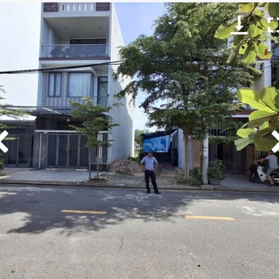 + Đất Nam Hoà Xuân Chính Chủ, vị trí giao nhau 2 đường 10,5m lề 5m, thông dọc tuyến và nối sang đảo kim cương.