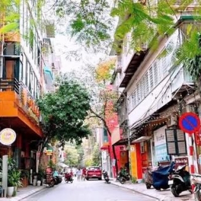 NHÀ PHỐ NGUYÊN HỒNG – TRUNG TÂM ĐỐNG ĐA - HÀ NỘI - Ô TÔ VÀO NHÀ – KINH DOANH SẦM UẤT – NGÕ THÔNG – GIÁ 16.8 TỶ