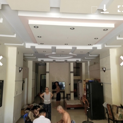 + Nam Hòa Xuân, Nhà C4 gác lửng, sau Minh Mạng và Phước Lan, đi xe đạp 5 phút ra bãi tắm sơn thủy.