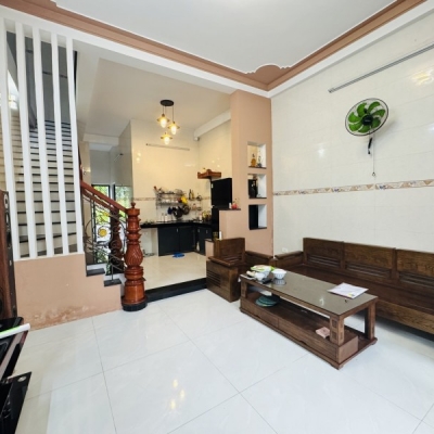 NGUYỄN DUY TRINH – 135M² (8.9×15) – NHÀ 2 TẦNG ĐẸP + LÔ ĐẤT KỀ