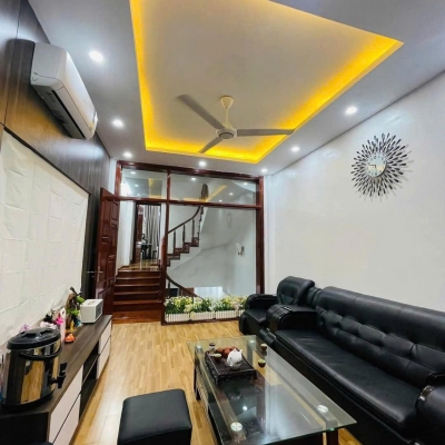 BÁN NHÀ NGUYỄN AN NINH 55m x 6 TẦNG – NHỈNH 12 TỶ
HOA HẬU PHÂN LÔ – 30M RA PHỐ – Ô CHỜ THANG MÁY