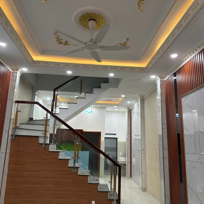 Bán nhà 1 Trệt 2 Lầu,Long Bình Tân,SHR hoàn công,đường 2 ô tô,gần BigC Go