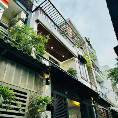NHÀ ĐẸP HẺM Ô TÔ - GẦN VINCOM, CÔNG VIÊN GIA ĐỊNH