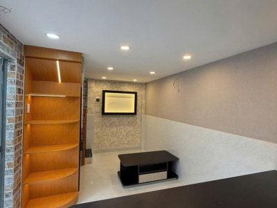 K1844 ✨ sát cầu vượt Nguyễn Thái Sơn, SHR, tầng, 6.3x4.2m, 2.x tỷ