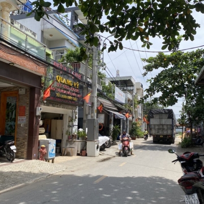 NHÀ BUÔN BÁN KINH DOANH, NGAY ĐẠI HỌC TẤT THÀNH, LÊN GÒ VẤP GẦN