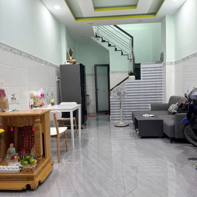 Nhà 4 tầng sát MT Tùng Thiện Vương P12.Q8. Giá 5,28 tỷ bớt Lộc