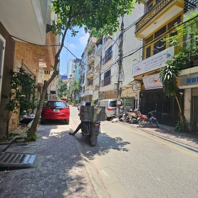 Vip! Bán nhà phố Trung Kính to, phân lô 3 ô tô tránh vỉa hè, thông bàn cờ, 2 mặt ngõ kinh doanh.