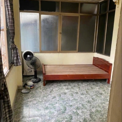 Cho thuê nhà Phố Minh Khai 3 tầng x 20m2, 2 ngủ, 2 vệ sinh chỉ 4.5 triệu/tháng