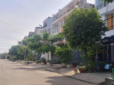 Bán nhà mặt tiền KDC Bình Hưng - 3 tầng 4*24m - gần BX quận 8 - nhỉnh 8 tỷ - có dòng tiền cho thuê