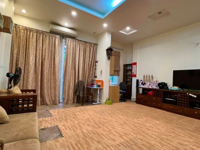 Bán nhà mặt phố Quán Thánh, 37m2, 4 tầng, mặt tiền 5m, 21.8 tỷ, KD đỉnh, dòng tiền 20 tr/tháng