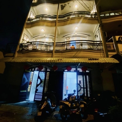 NHÀ MỚI MẶT TIỀN KHU BÀN CỜ HỌ LÊ - 4 TẦNG - 63M NGANG  9 - DÒNG TIỀN 18TR CHỈ 10.X