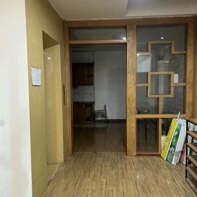 Ánh sáng tự nhiên tràn ngập và thiết kế hiện đại, ngôi nhà này là sự lựa chọn hoàn hảo cho gia đình bạn