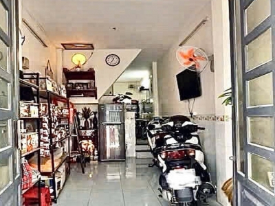 H1686 ???? sau sân bay Tân Sơn Nhất, SHR, Vuông, 2 tầng, 2.5x10m, 3.x tỷ x nhỏ