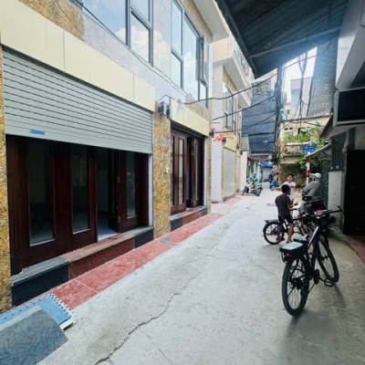 Ô TÔ ĐỖ CỬA - NHÀ MỚI - 6 TẦNG THANG MÁY  - 2 THOÁNG SÁNG - OTO 7 CHỖ CHẠY VÒNG QUANH - CÁCH HÔ 70M NGÕ THÔNG TỨ PHÍA