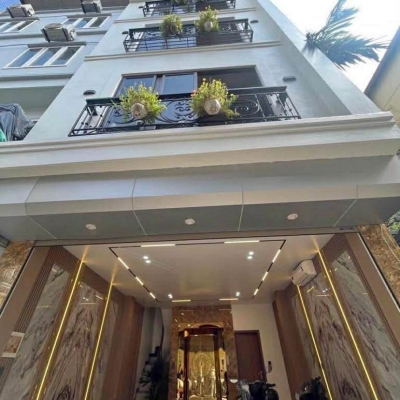 BA ĐÌNH- CÓ NHÀ 6 TẦNG THANG MÁY TẠI PHỐ VĨNH PHÚC- DT 40m2 x 4.6m MT- LÔ GÓC- MẶT NGÕ NN