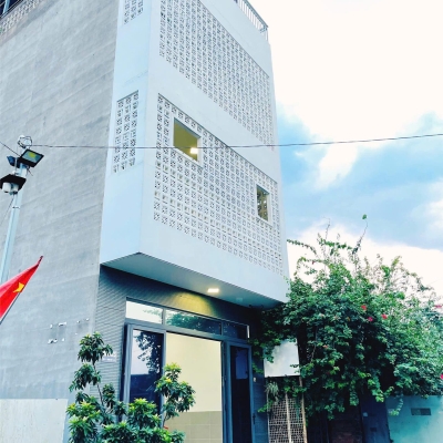 Cho thuê nhà nguyên căn, 1 trệt 2 lầu 1 sân thượng 80m2
