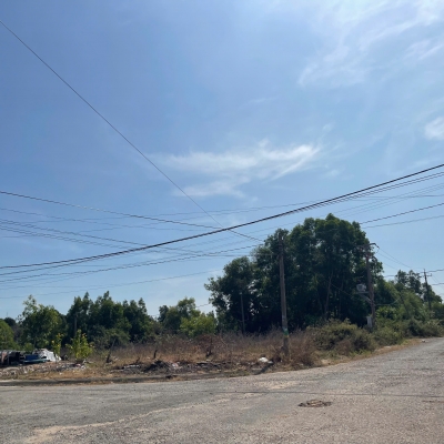 Bán gấp lô góc 8m x 15m 2 mặt tiền nhựa KDC Triều Cường 2, LaGi gần biển giá tốt