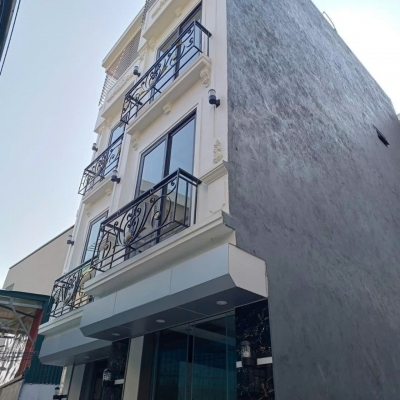 NHÀ ĐẸP HỌC VIÊN TÀI CHÍNH - DT46M2 - 5 TẦNG - GIÁ 8.8TỶ - NGÕ Ô TÔ THÔNG - KINH DOANH