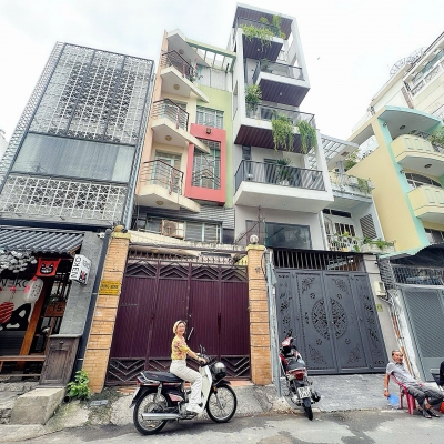 CHÍNH CHỦ BÁN NHÀ MẶT TIỀN 7 TẦNG Đ. ĐINH CÔNG TRÁNG, QUẬN 1 - 4M*25M VUÔNG ĐẸP* LIÊN HỆ GIANG GIANG:0938676685