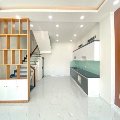 Cho thuê nhà 4 Tầng 45M  oto đỗ Cửa Ngô Gia Tự giá 8tr