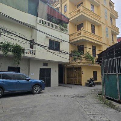 Bán nhà dương văn bé 5 tầng dân xây lô góc sát phố ô tô tránh hai bà trưng