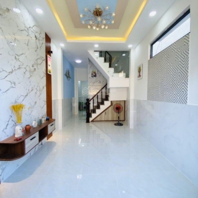 NHÀ QUẬN 8, XE HƠI TỚI CỪA , 4x13m, 4 PHÒNG NGỦ , GIÁ 4 TỶ NHỈNH, SỔ HỒNG RIÊNG. Lh: 0939345129