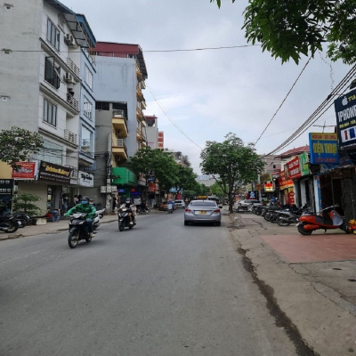 ???? Bán 111m2 đất mặt phố tại Trâu Quỳ, Gia Lâm. Mt 5m, đường gần 10m. Lh 0989894845