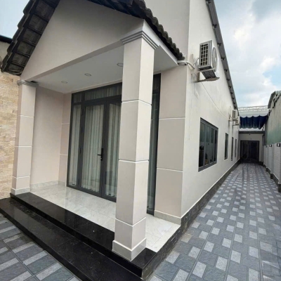 Chủ Ngộp Giảm Sâu Căn 174m² Ngay Trục Đường Lớn Đông Hòa, Tặng Full Nội Thất Xịn - 7.6 Tỷ (TL)