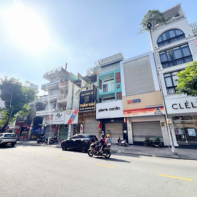 CHÍNH CHỦ XÂY TÂM HUYẾT NHÀ 4 TẦNG - MẶT TIỀN KINH DOANH Đ.LÊ VĂN SỸ, QUẬN 3 - DT ĐẸP 4,3M*22M FULL THỔ CƯ - KV XÂY CAO TẦNG - GIANG GIANG:0938676685