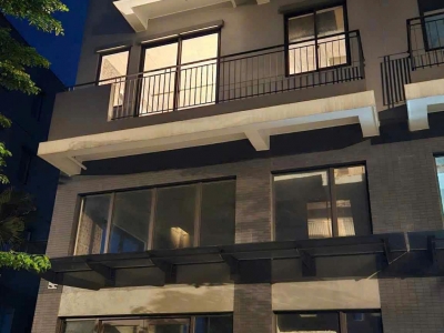 SIÊU BIỆT THỰ PHÁP CỔ CẦU GIẤY VỈA HÈ, MẶT TIỀN RỘNG 8.5M 84M GIÁ CHỈ 27 TỶ