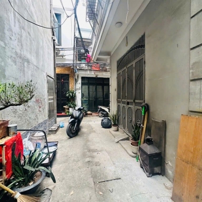 Bán 73M lạc trung tặng nhà SH quay đầu sát phố hai bà trưng