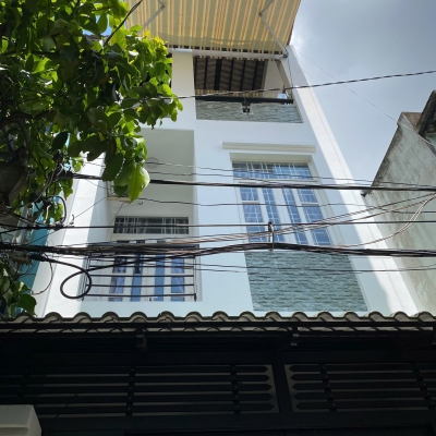 Nhà hẻm ô tô Quận 11, đối diện Đầm Sen. Diện tích 168m², thu nhập cho thuê 25 triệu/tháng. Sổ hồng riêng, giá nhỉnh 7 tỷ – thương lượng chính chủ.