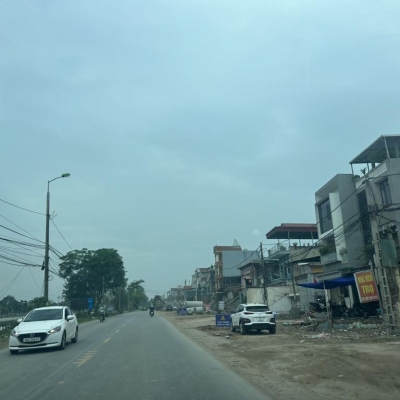 ĐƯỜNG Ô TÔ - ĐẤT VUÔNG ĐẸP - CÁCH TRỤC CHÍNH KINH DOANH  50M - TIỆN ÍCH BẠT NGÀN
