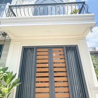 D1745 ⚡️ Giảm 100tr! sát cầu vượt Nguyễn Thái Sơn, SHR, Vuông, 3.3x10m, 4.x tỷ