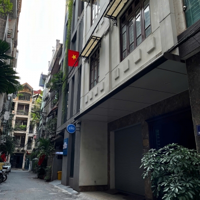 Căn apartment cao cấp phố Liễu Giai - 100m building 9 tầng TM, ô tô vào nhà, chỉ 68 tỷ
