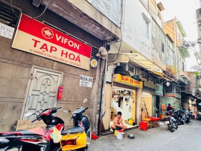 CHỦ 1 ĐỜI XƯA BÁN NHÀ 5 TẦNG MẶT TIỀN HẺM CHỢ Đ.YERSIN, QUẬN 1- DT ĐẸP 4M*20,5M- NH ĐỊNH GIÁ GẦN 19T- CHỦ CHÀO CHỈ 19,5T GIÁ TỐT- 0938676685 GIANG GIANG XEM NHÀ