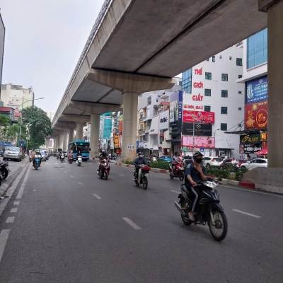 NHÀ ĐẸP DÂN XÂY, PHỐ CẦU GIẤY, 6 TẦNG THANG MÁY, GẦN Ô TÔ TRÁNH – NHỈNH 10 TỶ