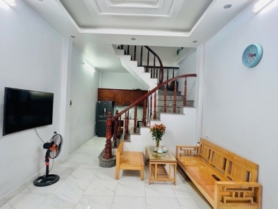 NGÕ 68 CẦU GIẤY PHÂN LÔ-GẦN HỒ-THOÁNG NHÀ ĐẸP 32M GIÁ 6 TỶ 950