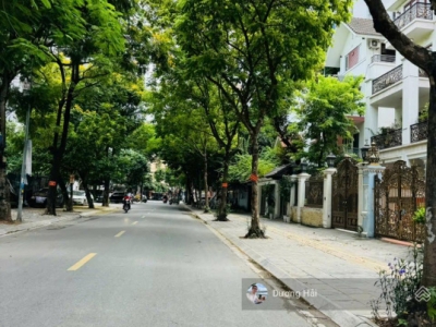 Bán nhà LK phố Thành Thái - KĐT Dịch Vọng - 105m 5 Tầng - Ô Tô Vỉa Hè - Gần Công Viên Cầu Giấy