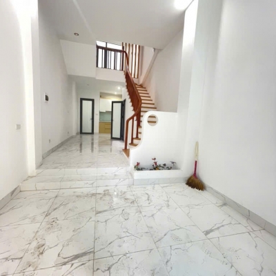 GIA ĐÌNH CẦN TIỀN BÁN GẤP NHÀ TẠI QUANG TRUNG -YÊN NGHĨA -HÀ ĐÔNG, DT 39M2
NHÍCH 5 TỶ