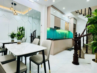 BÁN GẤP NHÀ HUỲNH TẤN PHÁT  - 3 TẦNG  - 49,5M2 - TẶNG FULL thiết kế bên trong - 4TỶ5