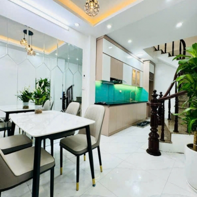 BÁN GẤP NHÀ HUỲNH TẤN PHÁT  - 3 TẦNG  - 49,5M2 - TẶNG FULL thiết kế bên trong - 4TỶ5