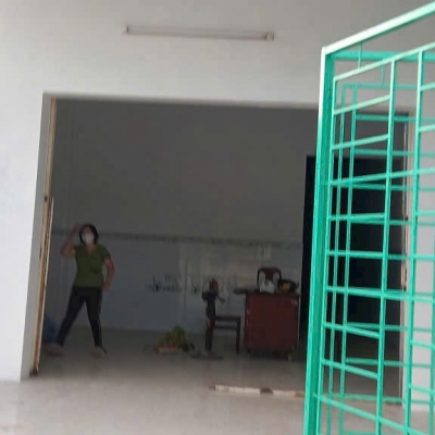 CHO THUÊ NHÀ MẶT TIỀN ĐƯỜNG PHAN VĂN ĐÁNG, P.9, VĨNH LONG - MỚI XÂY 100%, ĐỦ NỘI THẤT, GIÁ 5.5 TRIỆU/THÁNG